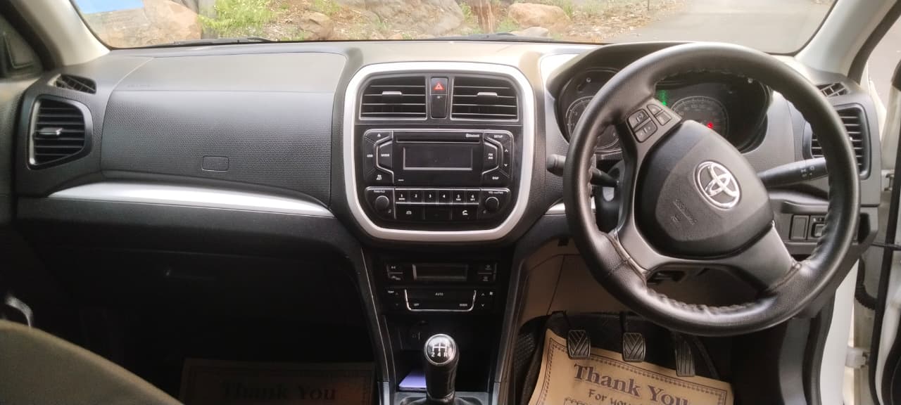 Toyota Urban Cruiser MID image 4